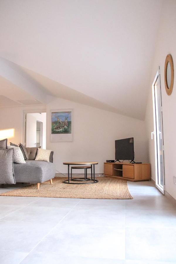 Appartement T3 A 5 Minutes Du Port Et De La Plage 37 Saint-Cyr-sur-Mer Exteriör bild